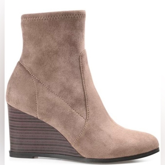 JOURNEE COLLECTION Womens Taupe Stretch Hepburn Round Toe Wedge Booties Sz 6 - Picture 1 of 7